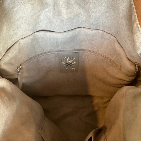 VINCE CAMUTO PLUMS LEATHER TOTE - Picture 3 of 11